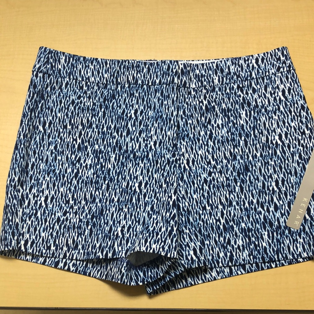 Kenar blue print‎ shorts, NWT, size 8